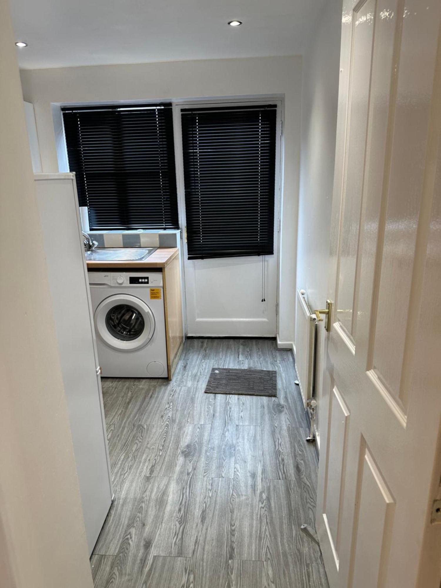 Lovely Two Bedroom Flat Thamesmead  Exterior photo